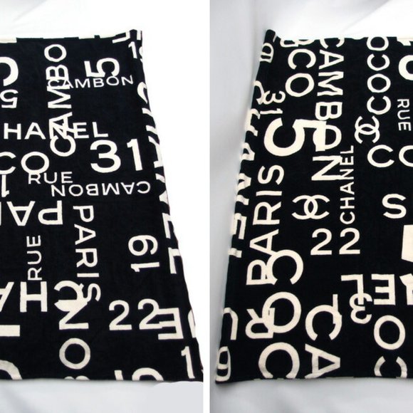 Chanel by Sea Large Blanket and Bag Set, Black - Picture 5 of 11